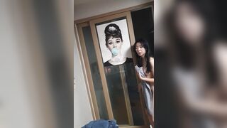 스스로 벌려주는 존예 키방녀