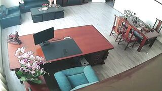 IPCAM 여자 회사대표 직원과 사장방에서 불륜 2 (9)
