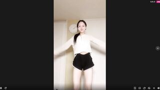 이제는 벗방이 되어버린 틱톡 낭 팔벌려뛰기 살짝 노출 korean bj