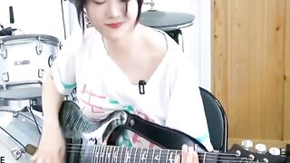 기타치는 히나