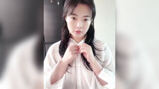 아트그라비아모델 이로아 가슴까는영상 (2)