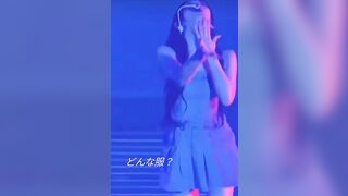 ㅇㅇㅂ 멤버의 뭔가뭔가스러운 의상