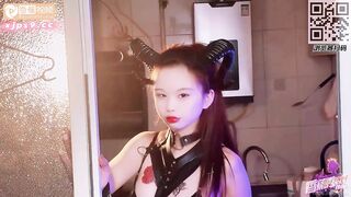 XJX281性感魅魔夜襲肥宅 把持不住精盡人亡 過膝襪 china