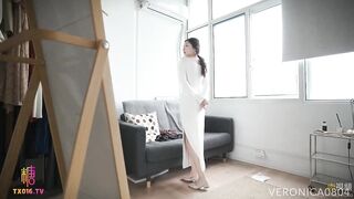 露出高潮 女總監與助理試衣間激情 Veronica china