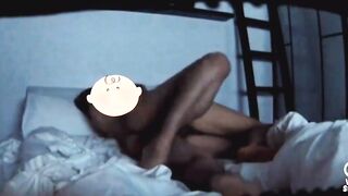 시꺼먼 털 밖에 안보이는년 좀 깍자잉