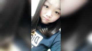 셀카를 좋아하는 암캐