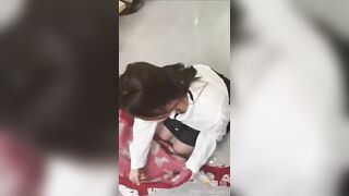 網約微胖巨乳學生妹群P調教舔腳撒尿輪插太刺激 china