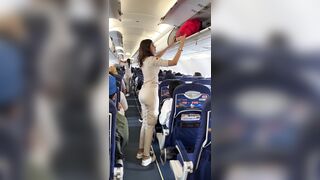 승무원 적나라한 팬티라인 ipcam 2 (15)