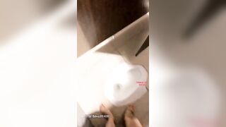 화장실서 빨리 떡치자는 야한년 ㅋ