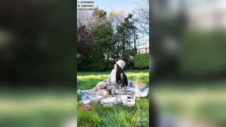 在郊外野餐正在自慰的騷母狗被面具男發現 強行插入強制高潮 噗噗 china