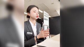 밤이면 요녀로 변하는 아우디녀 2
