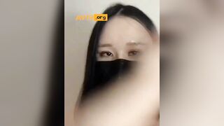 라인_마스크자위녀.