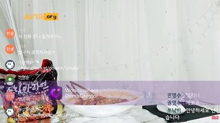 줌마 룩북유투버 꼭노