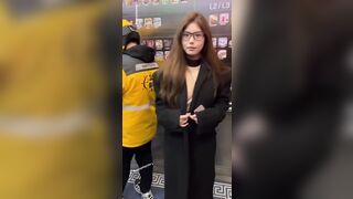 아무때서나 야노하는 바바리녀