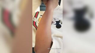 小寶尋花 小寶尋花約了個牛仔短褲白衣少婦，沙發調情口交舔奶側入猛操上位騎乘，呻吟嬌喘非常誘人 china