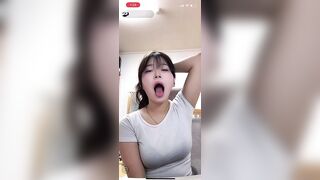 입에 싸달라고 애원 .