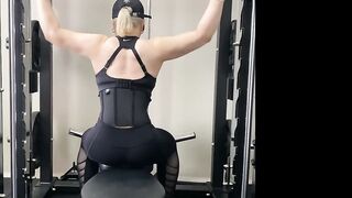 헬스장에서 먹는 자지가 제일 맛있다