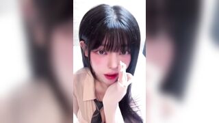 상상하게 만드는 유디