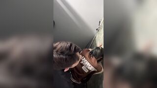 화장실 커플 몰래 촬영
