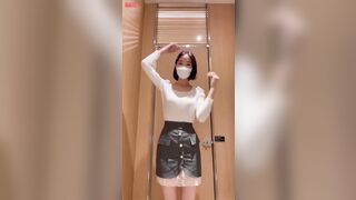 이블린 화장실 노출