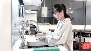家事婦小咪（上） 做家事時都在想念曾經交手過的好屌們 china