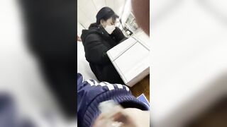 지하철에서 딸치다 걸리는남자 ipcam