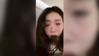 제갈 물고 뒤치기