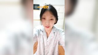 틱톡녀 인스타라방_잠옷입고 플랭크 중 꼭지노출