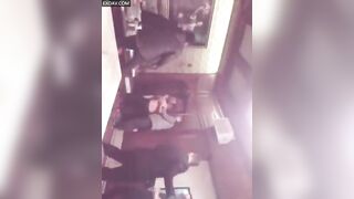 보지로 담배피고 촞불끄는 광란의 가라오케