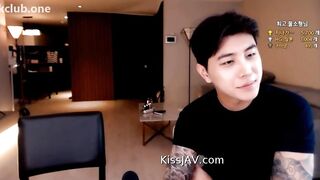 너무 빨아대서 지쳐버린 게스트