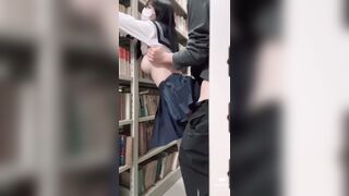 도서관에서 따먹기