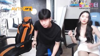 쓰따_얼굴몸매까지 똑같은_자식농사 망한 일란성 쌍둥이녀들 korean bj