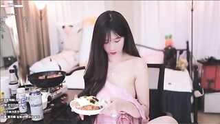 워워 꼴릿하네 (2)