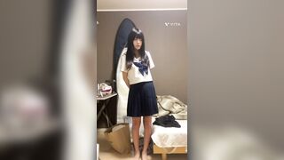 お金欲しさに自撮りオナ jav jvip