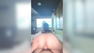 몰래 일탈하는 틱톡녀 (2)