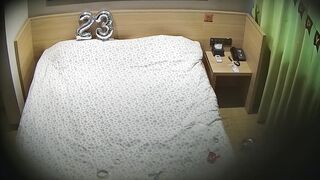 酒店精品✅女孩为男友庆生布置浪漫现场穿情趣丝袜啪✅（17小时05分钟）完整版14V china ipcam (9)