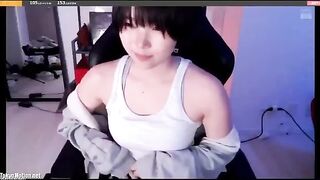 일 단발 저음녀
