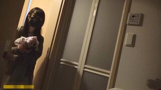 【民泊着替え】日焼けおっぱい女子大生＆妖艶パパ活風美女　170、171人目 ipcam 3