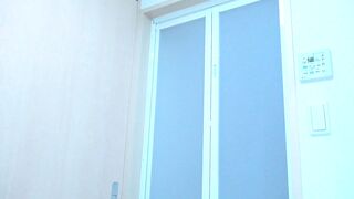 【民泊着替え】日焼けおっぱい女子大生＆妖艶パパ活風美女　170、171人目 ipcam 5