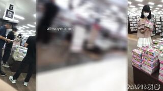 【Q135】老兵たちの群れの中咲き誇るは一輪の花 ipcam