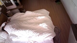 酒店偷拍25.6.10❤摄影师给碎花裙小网红拍完照片偷偷内射她 ipcam
