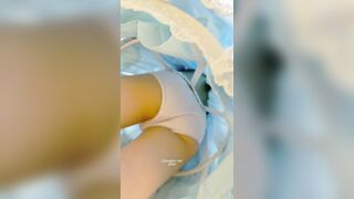【KFC】⭐极品COSER逛街。黑袜白色内尿湿了，故意露出黑森林[某房原版] ipcam 5