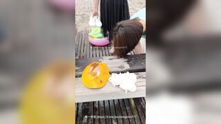 【高抄拍胸】海边露天 近距离怼奶拍小葡萄(4) [某房原版]50V ipcam 1