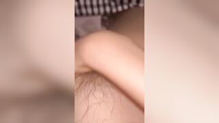 발정났다며 보짓물 보여주는 여사친 (1)