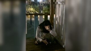틱톡 개패드 공원 노상방뇨녀 (1)