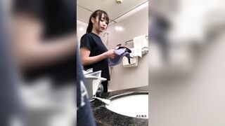 【震撼大礼包】邪恶房东系列全部5弹完整❤️贵在真实房东偷拍美女房客洗澡换衣自慰约炮日常926V ipcam 1 (6)