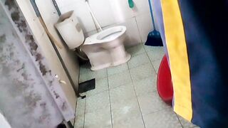【震撼大礼包】邪恶房东系列全部5弹完整版❤️贵在真实房东偷拍美女房客洗澡换衣自慰约炮日常 ipcam 6 (4)