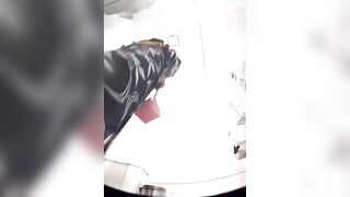 OLお漏らしのロケ地で成人式の振袖ラッシュ ipcam 1
