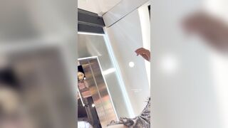 【KFC】镂空裙少妇逛街买奶茶。白色内内低角度前后CD ipcam 2