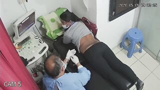 【大神整理合集】妇科诊所阴道检查+医生针管捅阴道+B超+脓胸术+处女膜修复术+无良医生猥亵麻醉美女摸奶二指禅捅逼+用鸡巴合照 ipcam 1 (3)